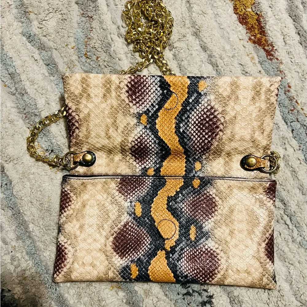 Steve Madden Snake Print Clutch or Crossbody with Gold Chain. EUC - Picture 3 of 4
